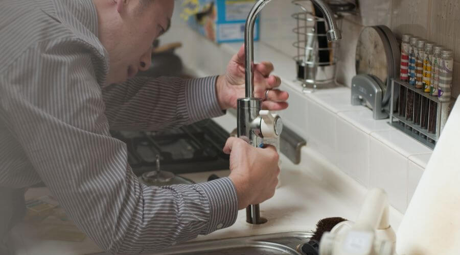 Professional bathroom faucet installation in Mound City, MO